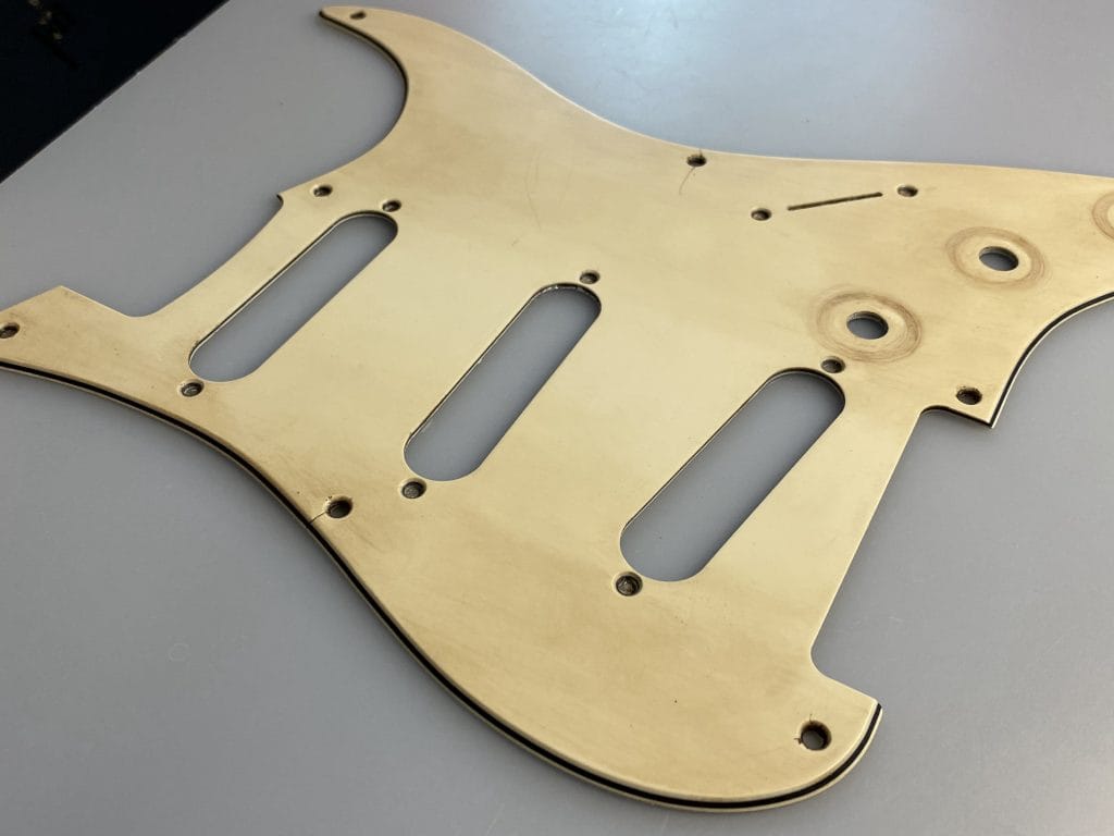 Relic Stratocaster Cream 3ply Pickguard, 8 holes Guitar Decadence